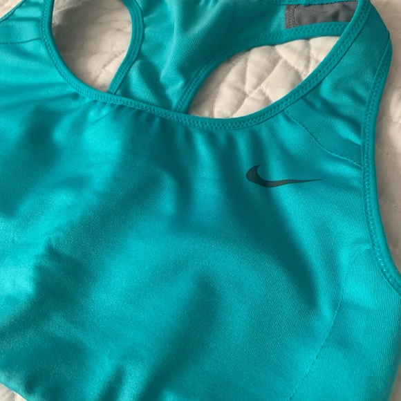 NIKE SPORTA BRA - Size XSmall Excellent Condition - Picture 2 of 5